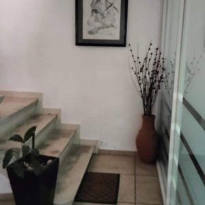 acceso-a-la-sala-de-juntas